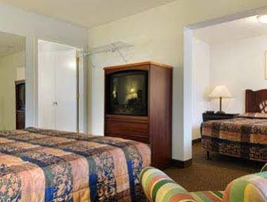 Knights Inn & Suites Seatac Airport Таквіла Екстер'єр фото